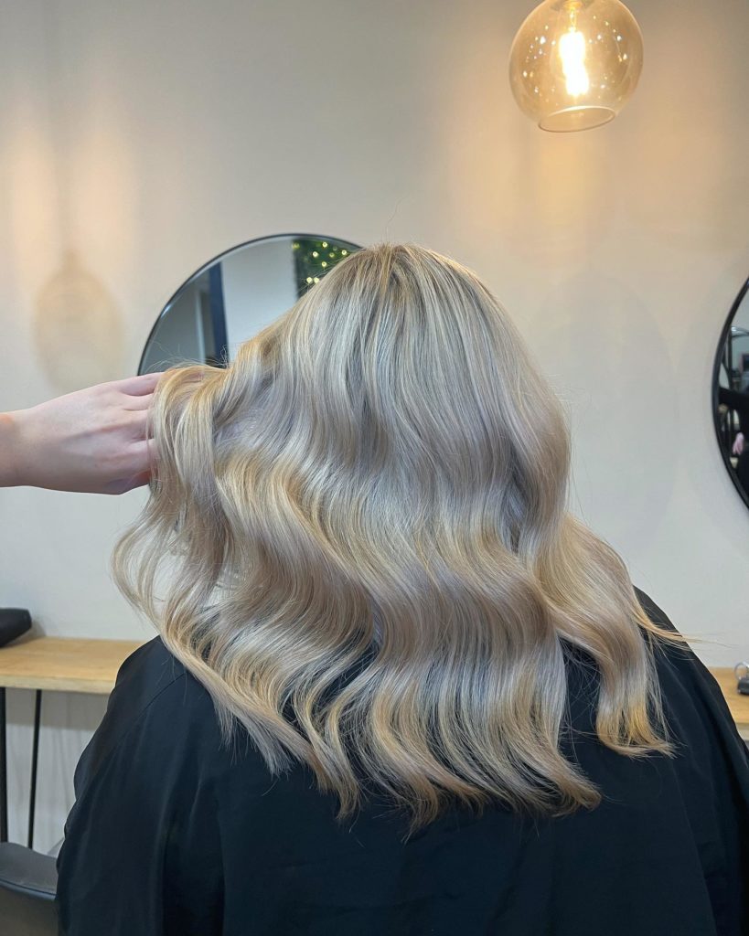 creamy blonde foilayage colour mojo hairdressing preston